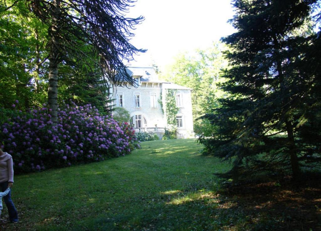 Отель Domaine Du Lampy-Neuf Saissac Экстерьер фото